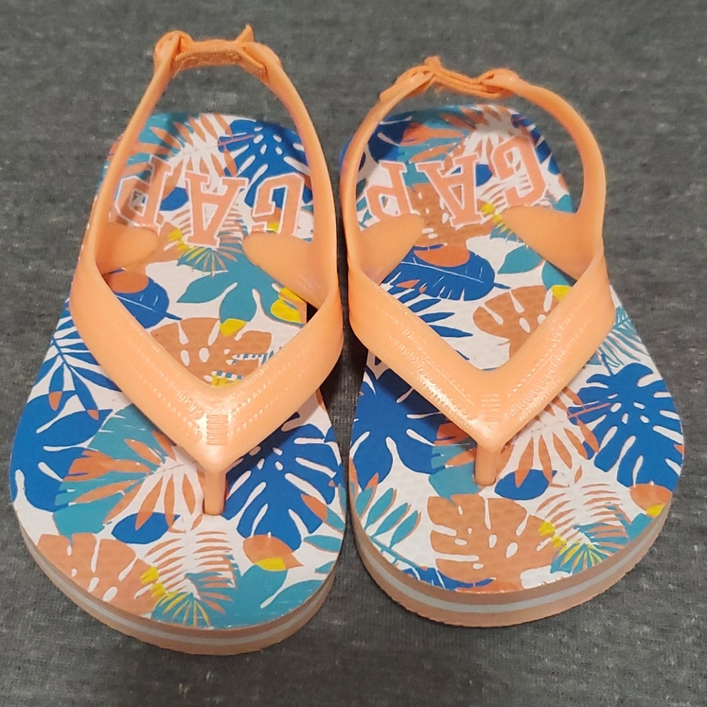 Gap toddler flip flops